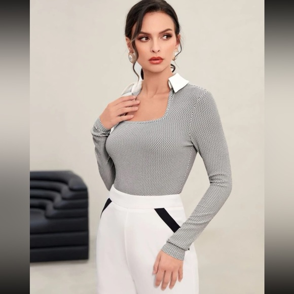 SHEIN Modely Contrast Collar Checkered Tee - Picture 1 of 7